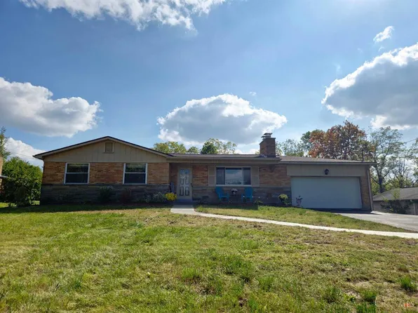 7545 Esther Dr, West Chester, OH 45069
