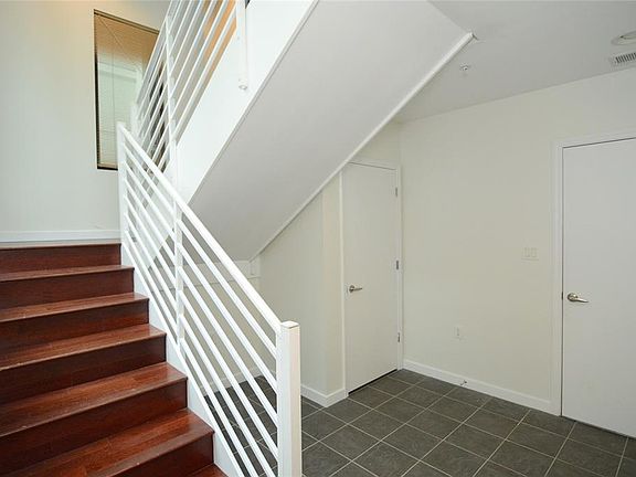 4th image of 356 S Osceola Ave #16