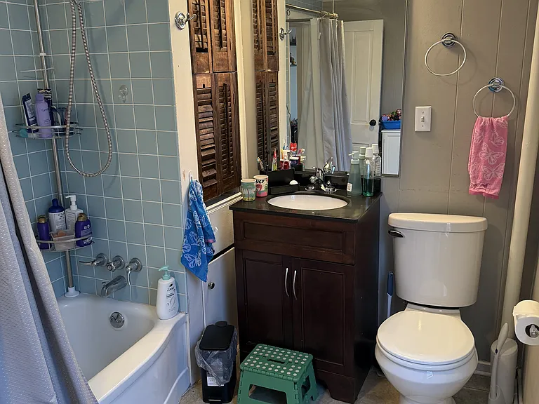 704 W Water St — Photo 17