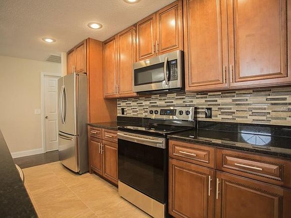 5th image of 2915 Wilder Creek Cir