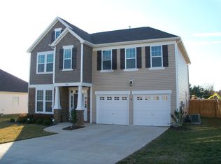 913 Leach Ave, Thomasville, NC 27360