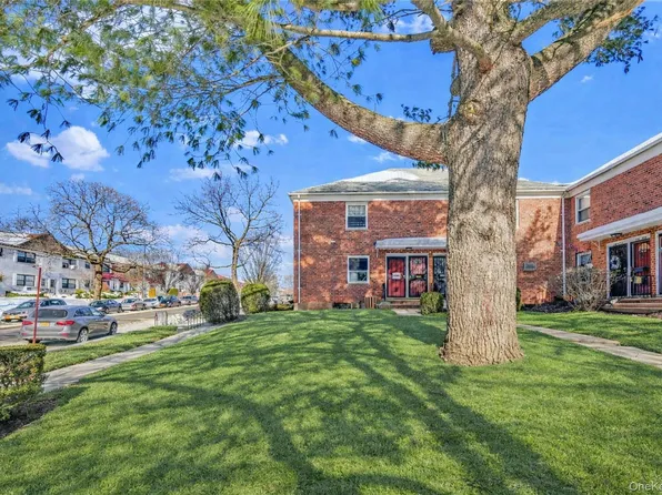 138-01 Jewel Avenue #1A, Flushing, NY 11367