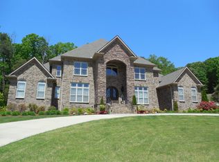 1654 Lake Cove Dr SW, Decatur, AL 35603