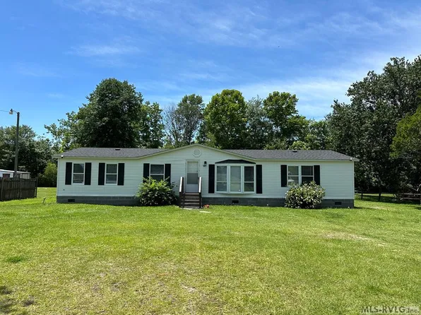 3717 Governors Rd, Kelford, NC 27847