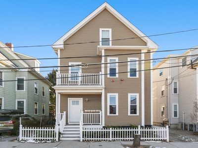 11 Church St #1, Somerville, MA, 02143