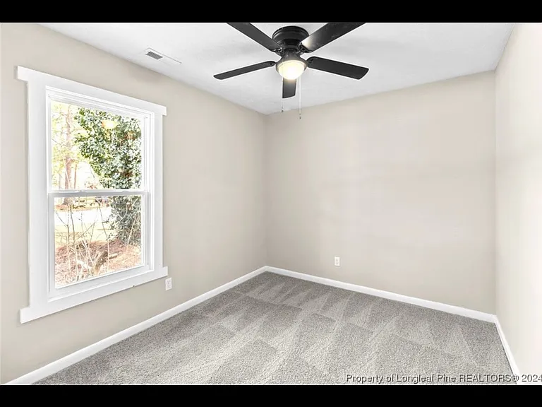 1108 Patrick Dr — Photo 4