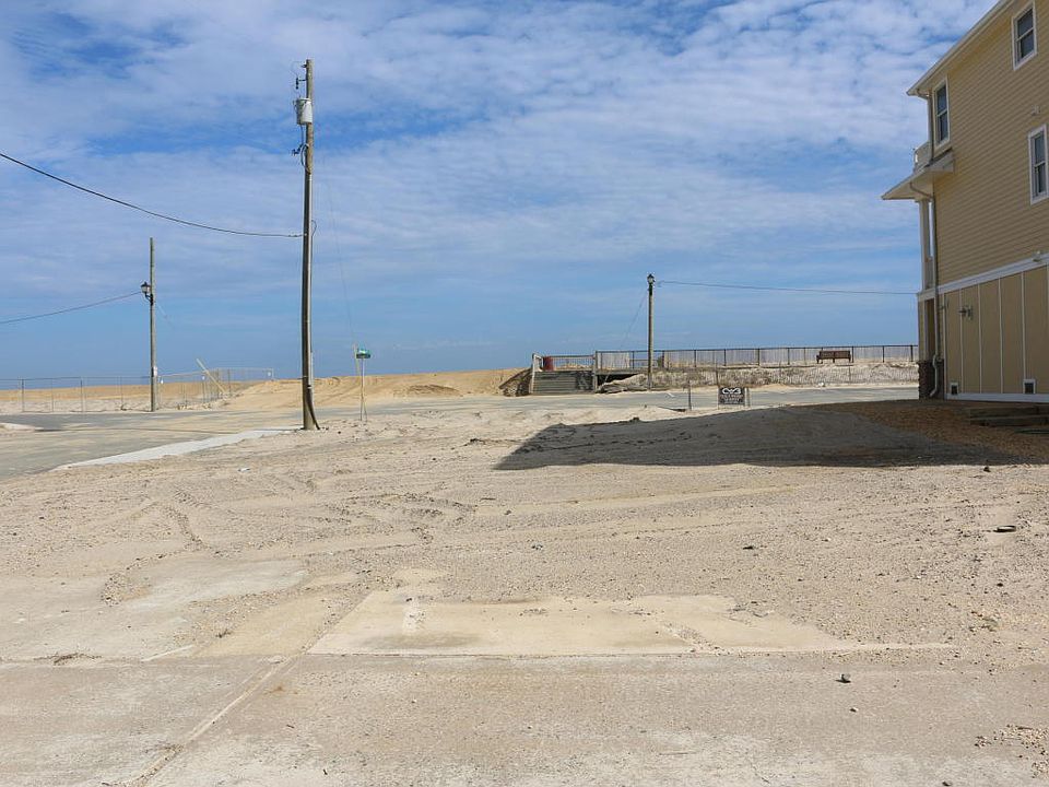 2nd image of 1857 Ocean Ave