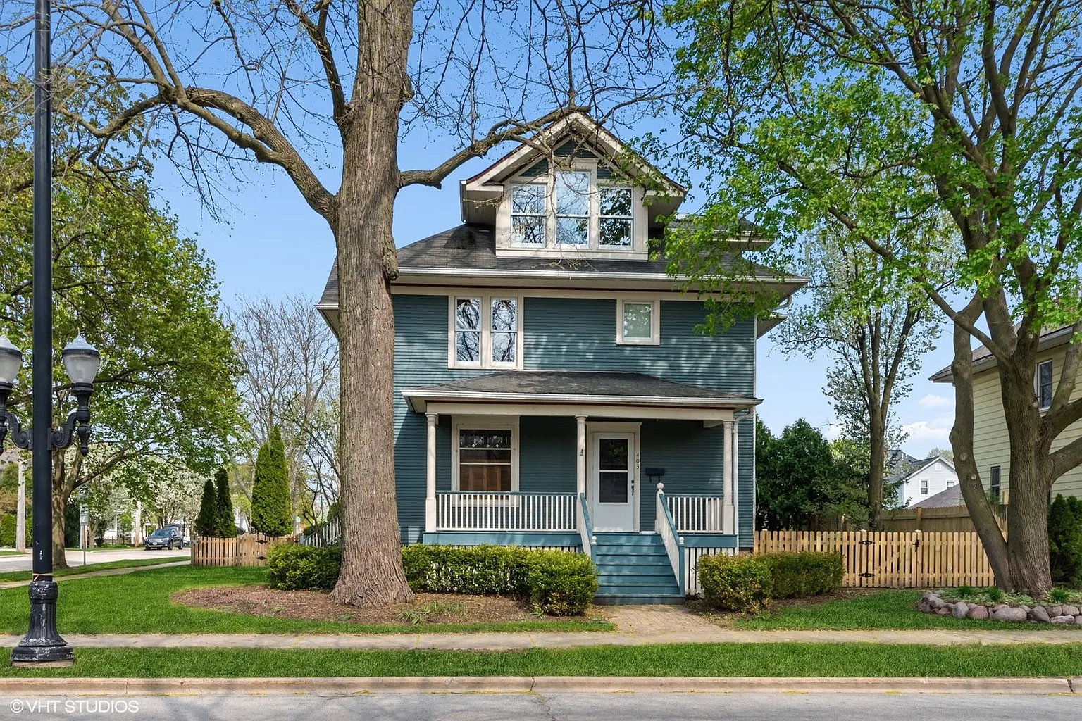 403 S Hough St photo 1