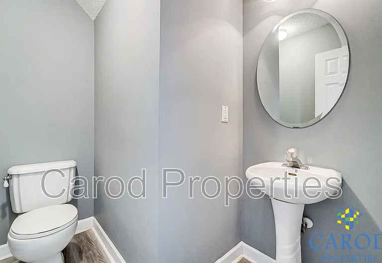 1015 Alston Hill Dr — Photo 11