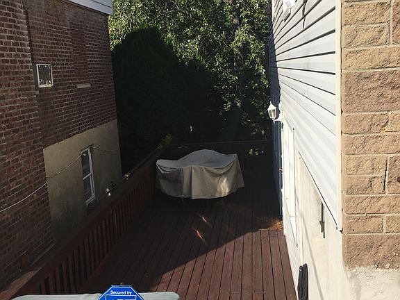 5th image of 218 Cook Ave #2