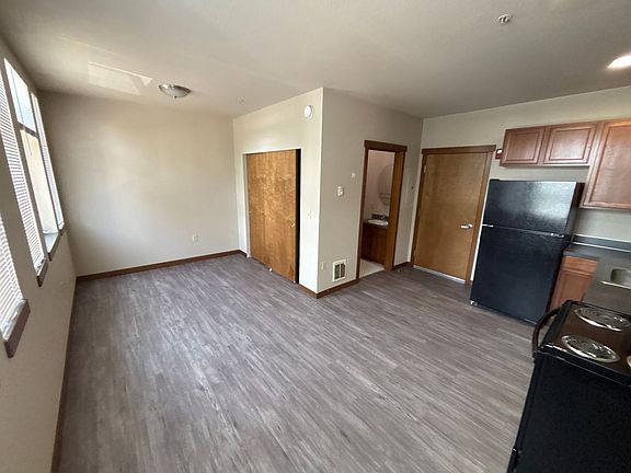 4th image of 323 4th Ave E APT 208