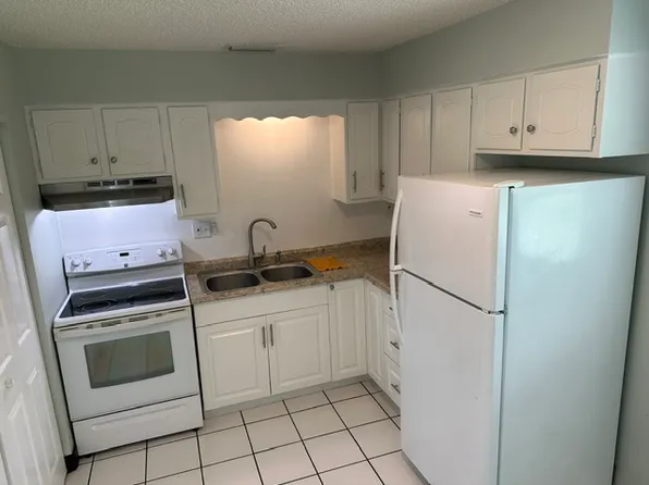 94-98 2nd St #98A, Fort Myers, FL 33907