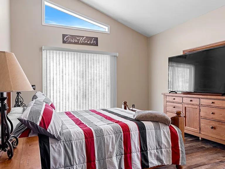 284 Roundabout Way — Photo 10