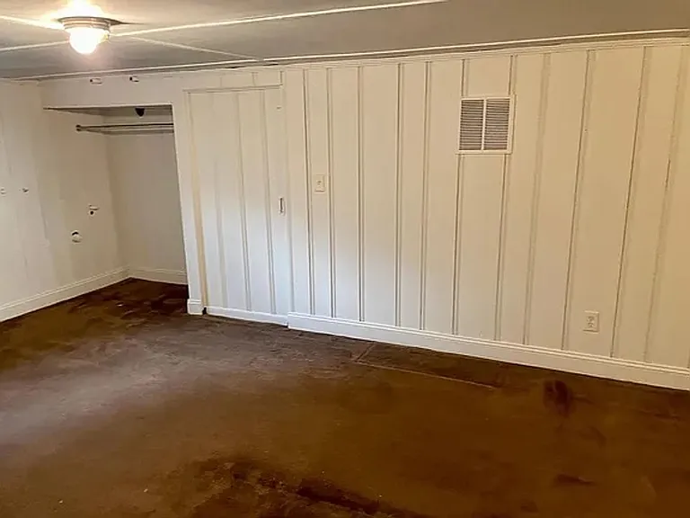 2802 Berwick Ave — Photo 25