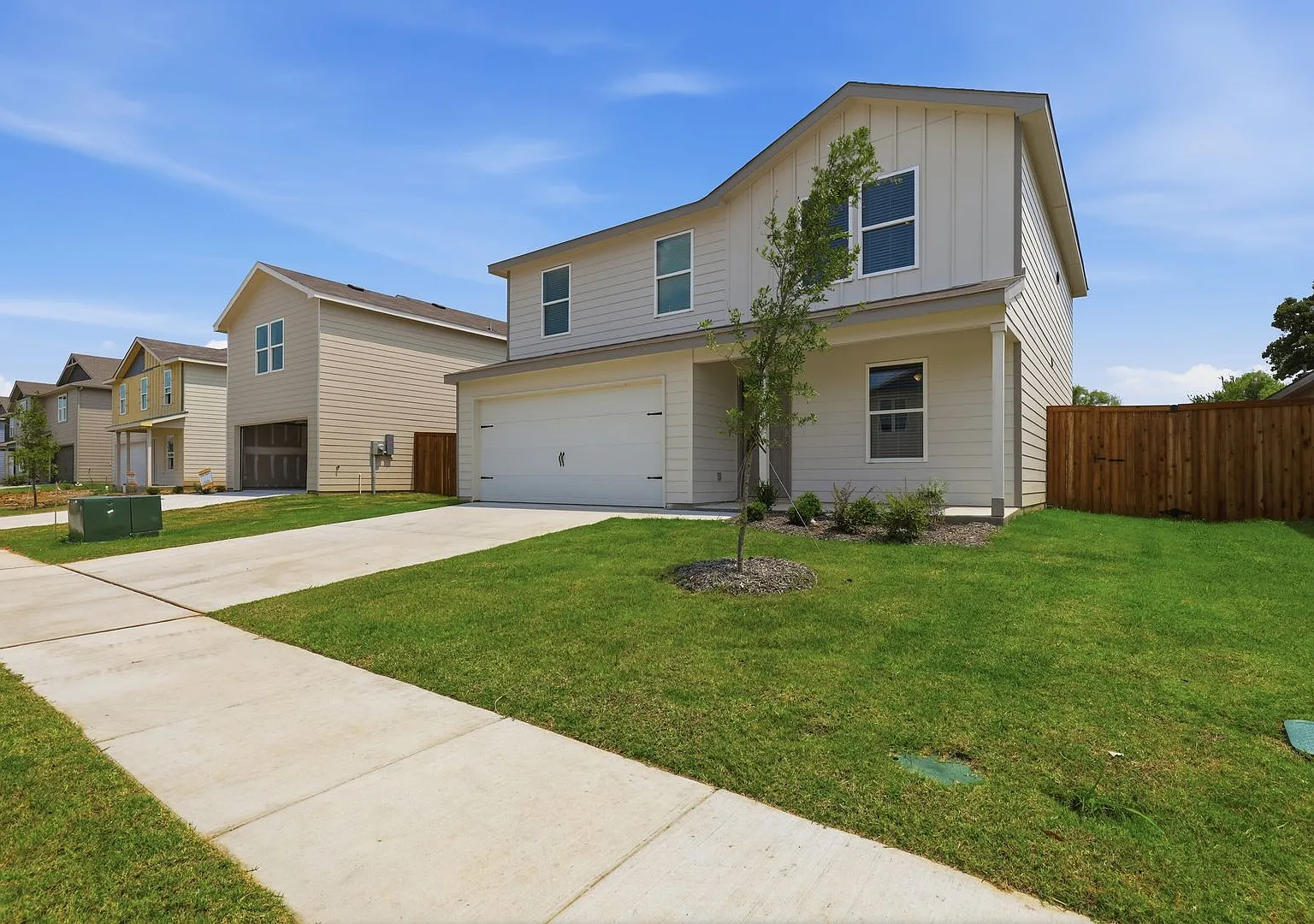 Contemporary in Cleburne! — Photo 1