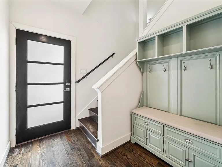 1703 Weber St — Photo 5