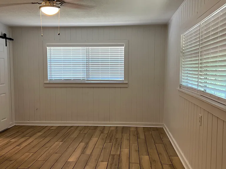 421 NW Fern Brook Loop — Photo 9