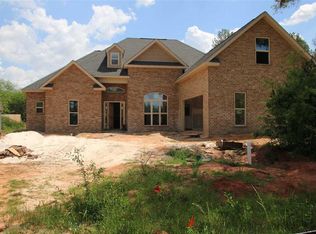 300 Bridgehampton Way, Perry, GA 31069