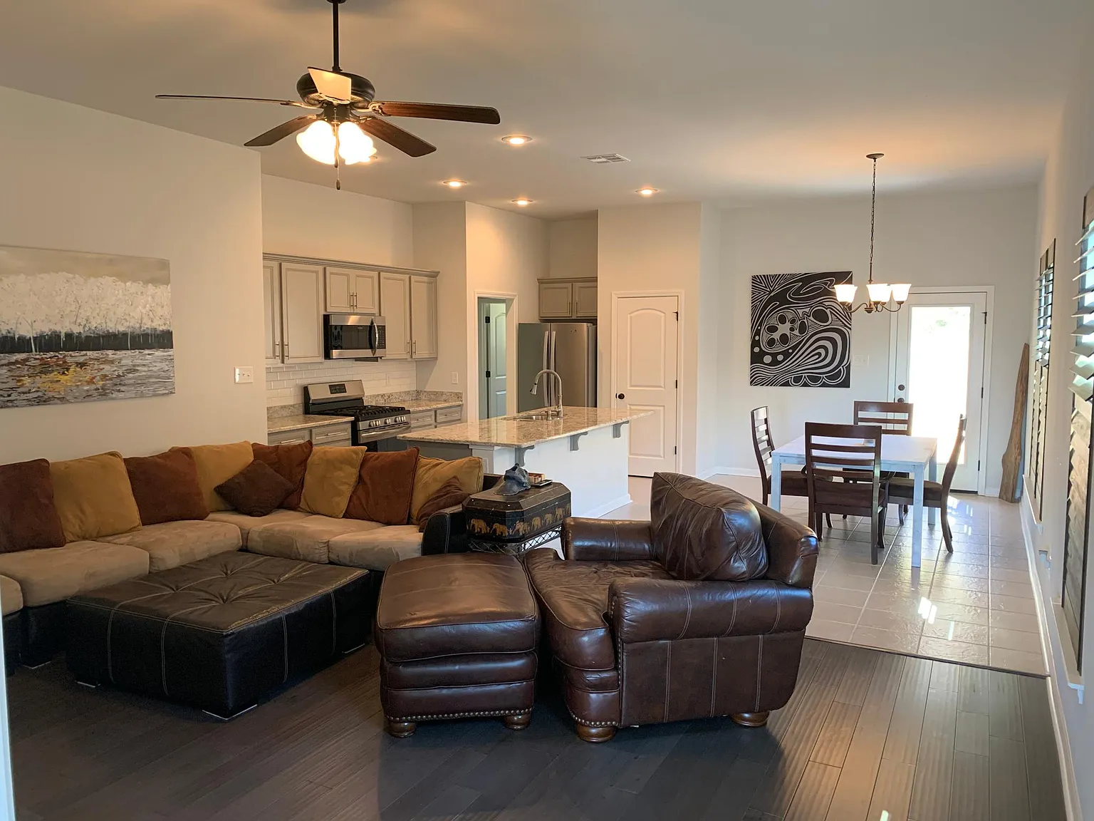 3 bed, 1650 sqft, $2,600 — Photo 3
