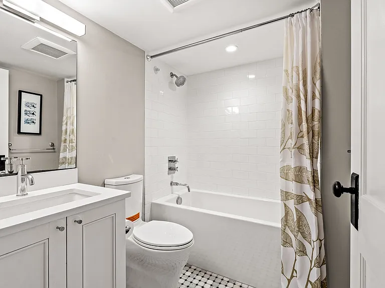 2 Brattle Cir — Photo 42