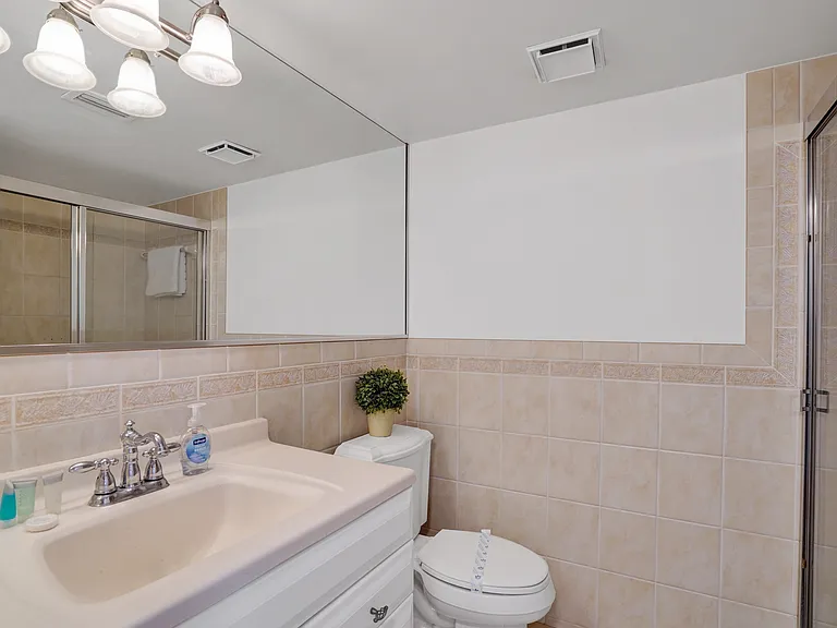108 14th Ave #2 — Photo 14