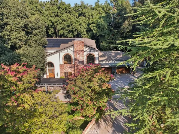 13515 Oak Mountain Dr, Yucaipa, CA 92399