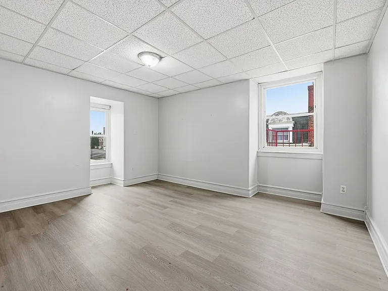 113 N 13th Street — Photo 14