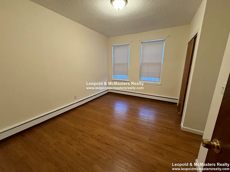 South Huntington Apartments — Photo 36