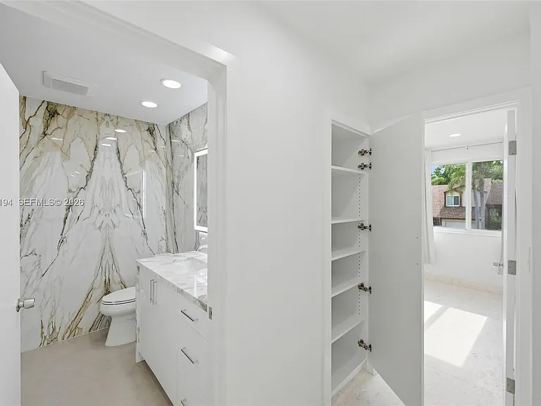 22384 Thousand Pines Ln — Photo 38