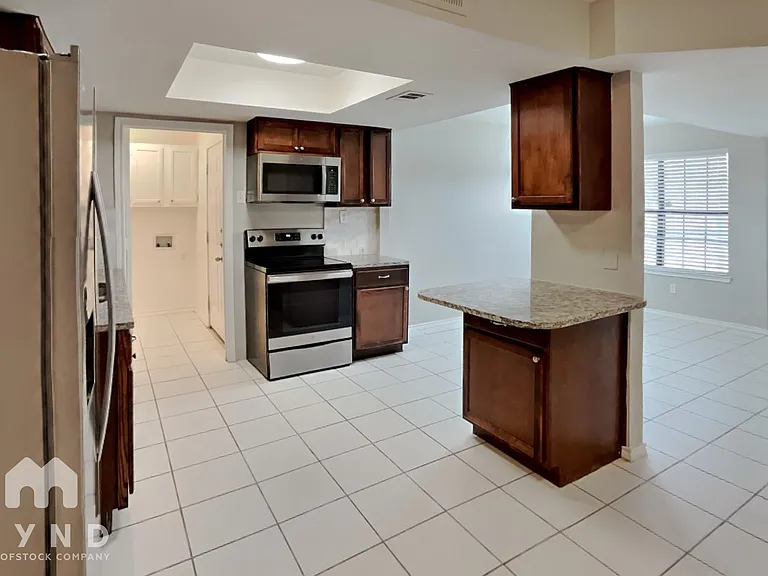 7413 Waterway Dr — Photo 7
