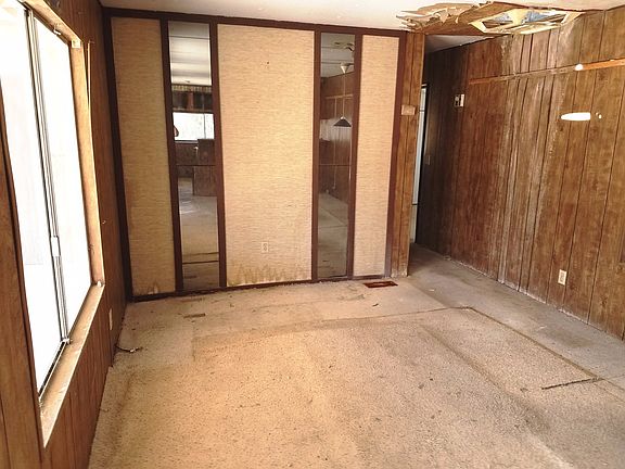 Additional Living Room