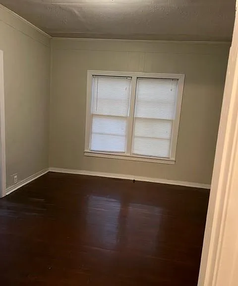 1401 Ash St — Photo 13