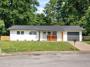 9821 Merioneth Ct, Jeffersontown, KY 40299