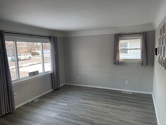 3rd image of 12029 Arcola St