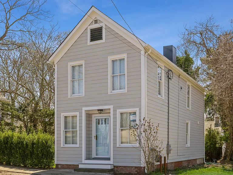 128 Jermain Ave — Photo 20