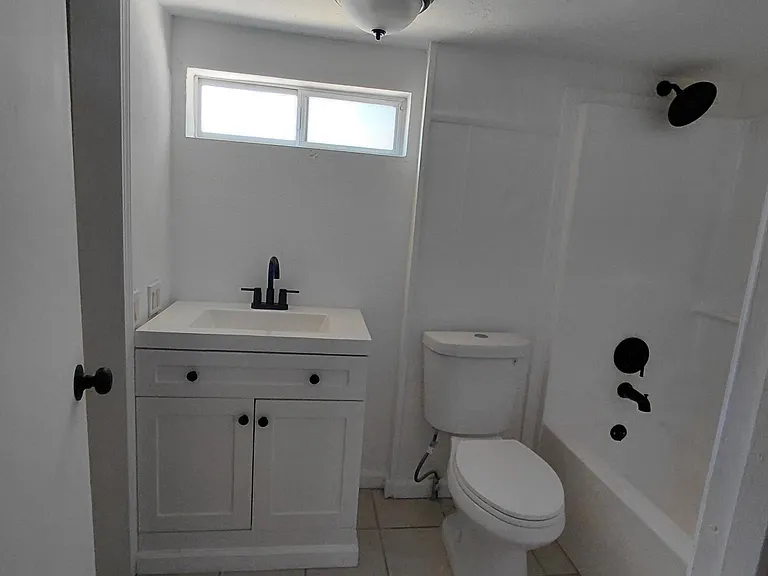 220 S Dode Ave — Photo 7
