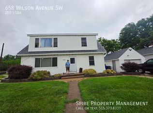 658 Wilson Ave SW, Cedar Rapids, IA 52404
