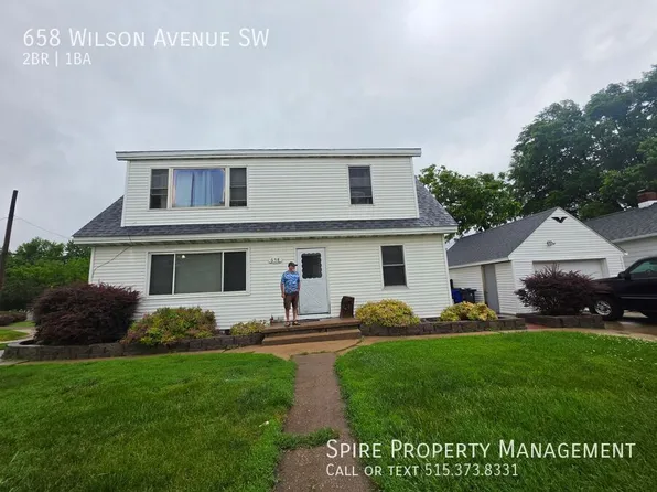658 Wilson Ave SW, Cedar Rapids, IA 52404