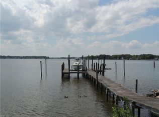 421 Riverside Dr, Portsmouth, VA 23707