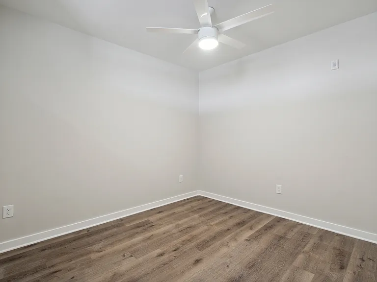 5310 Whitby Ave #305 — Photo 9