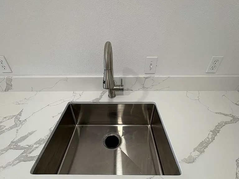 6446 Palm View Ave — Photo 3