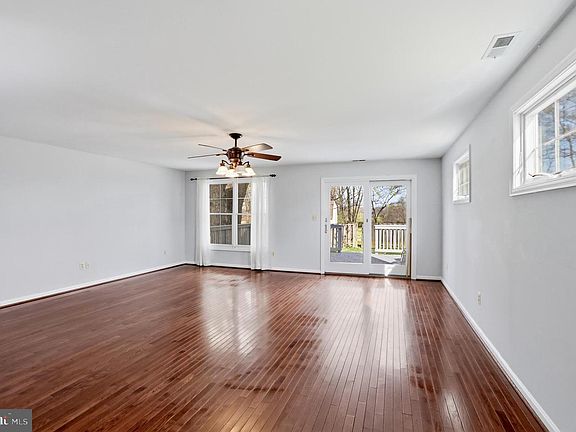 4th image of 3961 Rectortown Rd