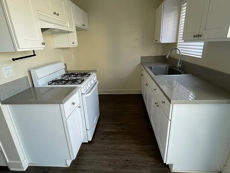 288 N Spruce Ave #71 — Photo 3