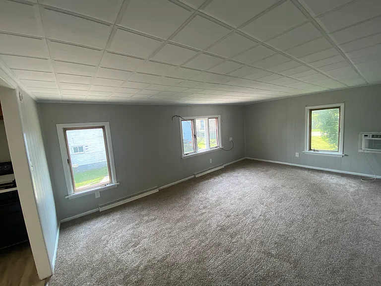 1420 1/2 Buffalo St #1 — Photo 2