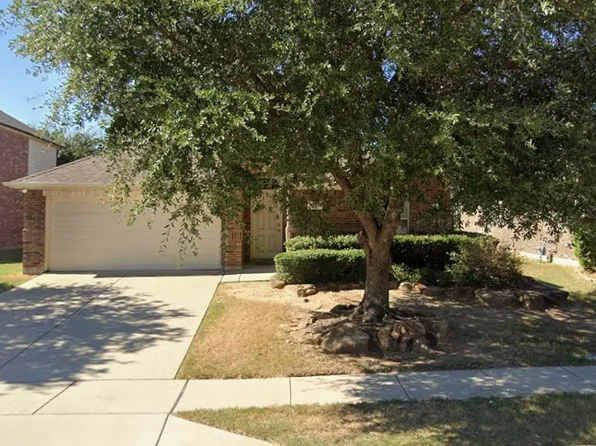8121 Misty Water Dr, Fort Worth, TX 76131