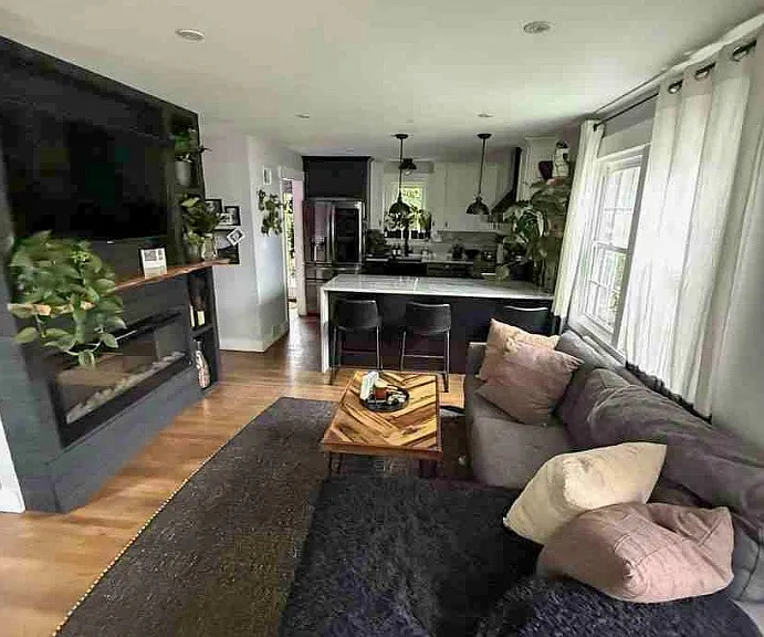 6841 Westmoreland Rd — Photo 7