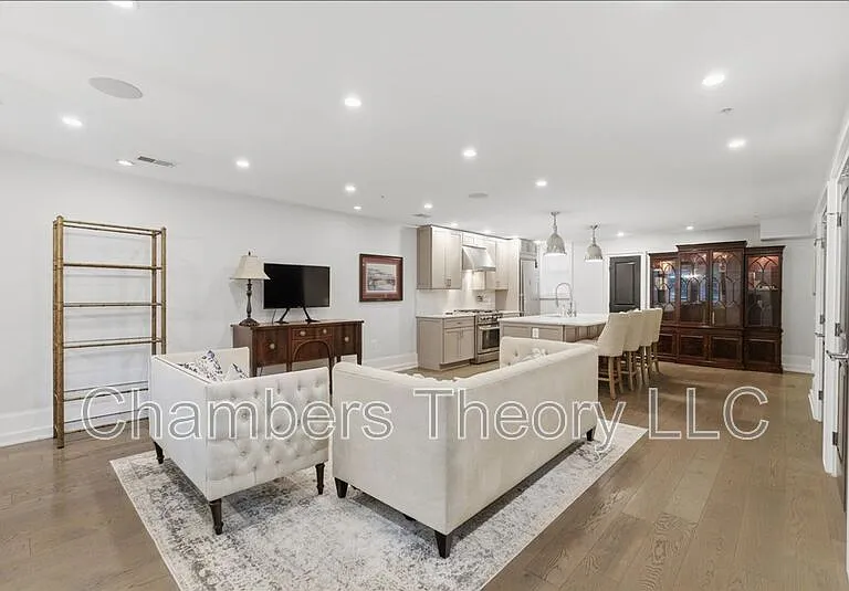 1516 Q St NW #1 — Photo 10