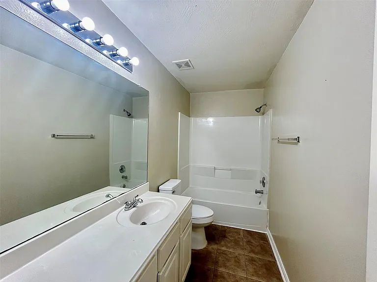 6535 Silky Moss Dr — Photo 35