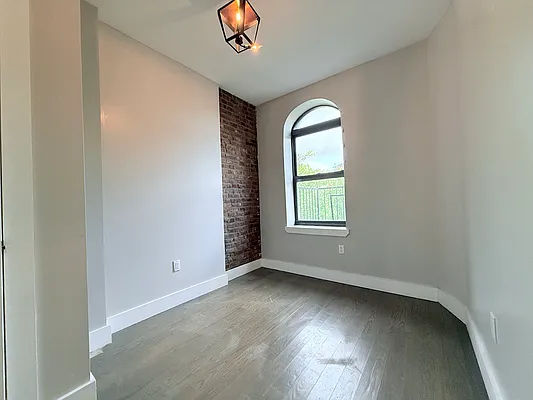 Rented by Doorway NYC, LLC | media 13