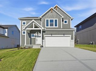 19606 W 195th Pl, Spring Hill, KS 66083